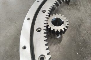 簡析齒輪式回轉驅動的齒輪安全系數